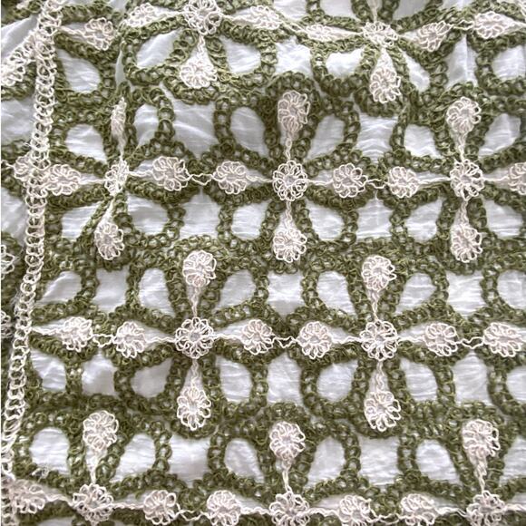 Anthropologie Solitaire Floral Green and White Puff Sleeve Crochet Top L - Picture 6 of 6